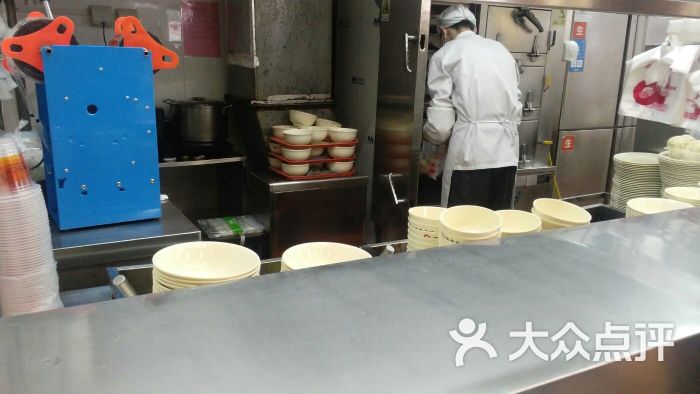 庆丰包子铺(玉桃园店)后厨图片 - 第74张