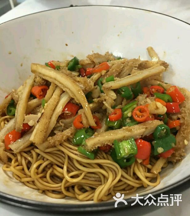 麻辣牛肚拌面