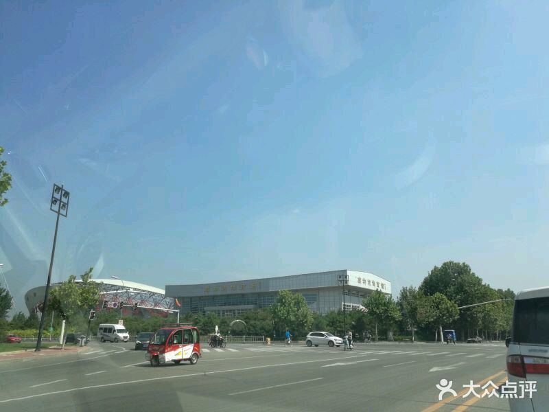 今年跟着河南建业队的比赛去了客场,来到了.