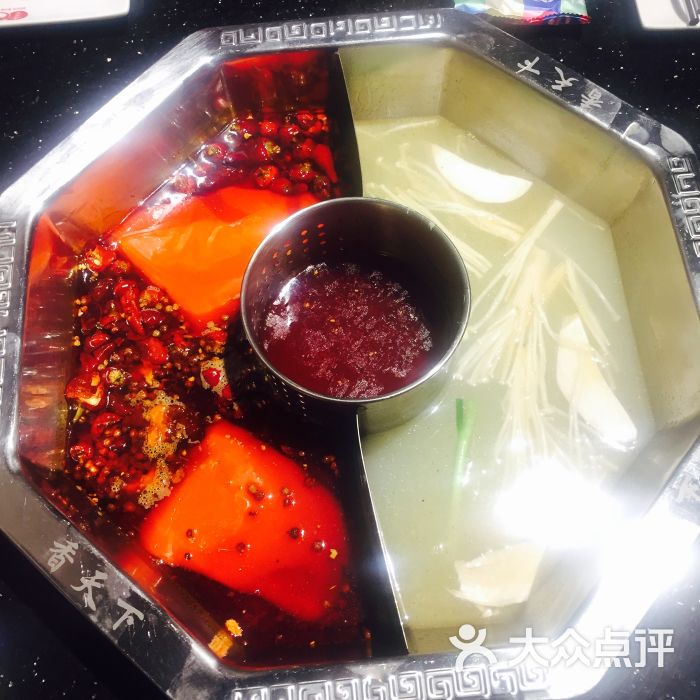 四川香天下火锅(城西店)牛油菌菇鸳鸯锅图片 - 第3张