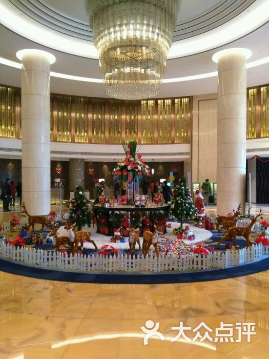 苏州昆山金陵大酒店到上海虹桥火车站地铁怎么