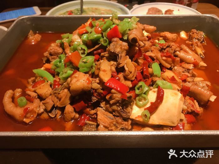 佬牌火辣辣衢州菜(衣之家天城总店)生炒小公鸡图片