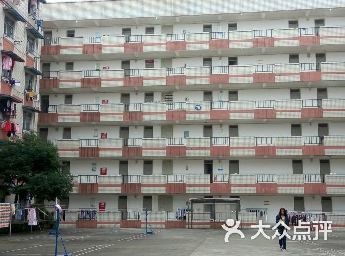 成都医学院(天回校区)图片 - 第5张