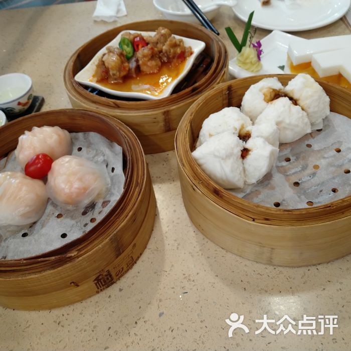 点都德