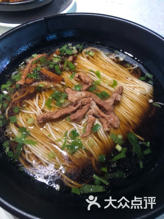 原汤肉丝面