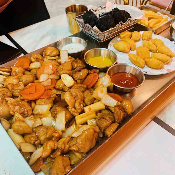 一米鸡肉(万达广场店"厘米鸡～分米鸡～一米鸡[阴险]改天会不.