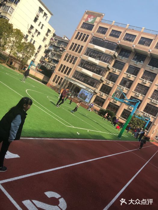 江苏路第五小学(华阳校区)图片