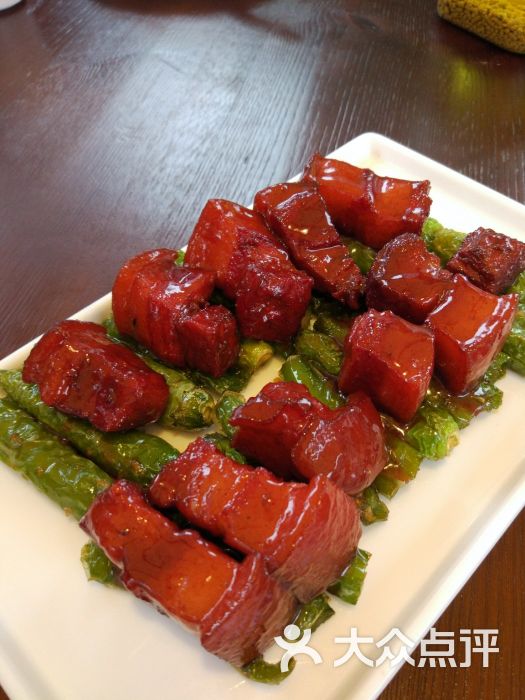 虎皮辣子红烧肉
