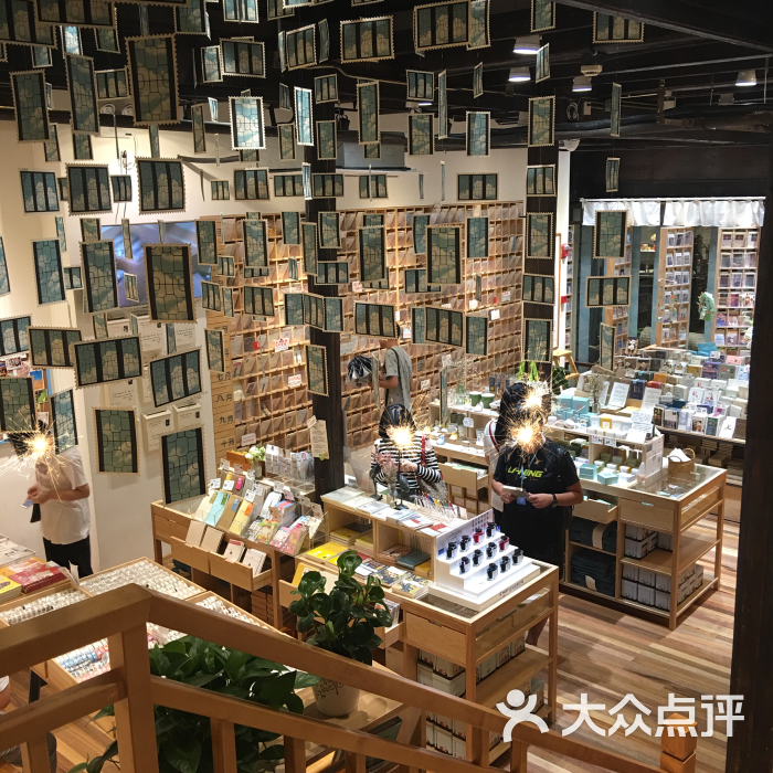 猫的天空之城概念书店(杭州南宋御街店)图片 - 第1692张