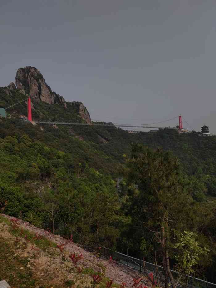 灵岩火山峰景区-"78推荐理由:看到眼前的这座山峰,.