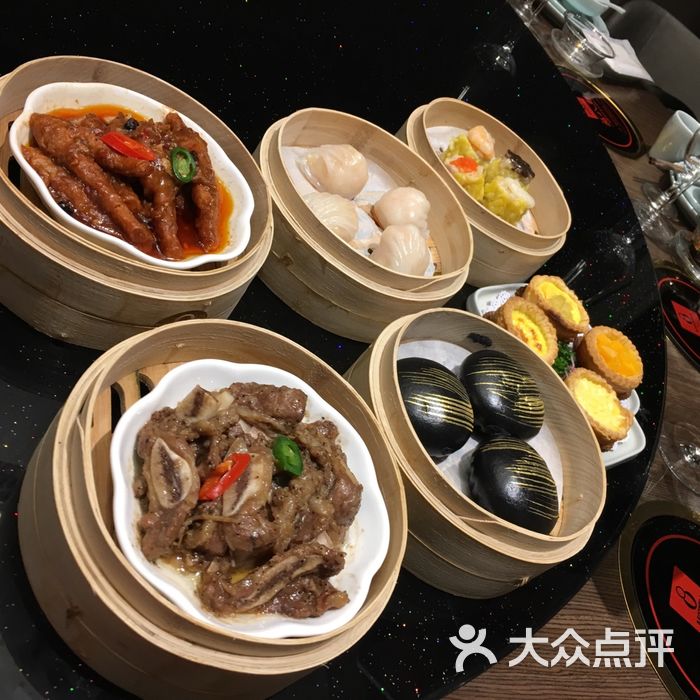 福八鲜香港海鲜牛肉火锅