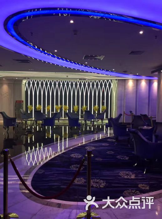 飞扬影城:正佳广场7楼 影院休息区因.广州电影