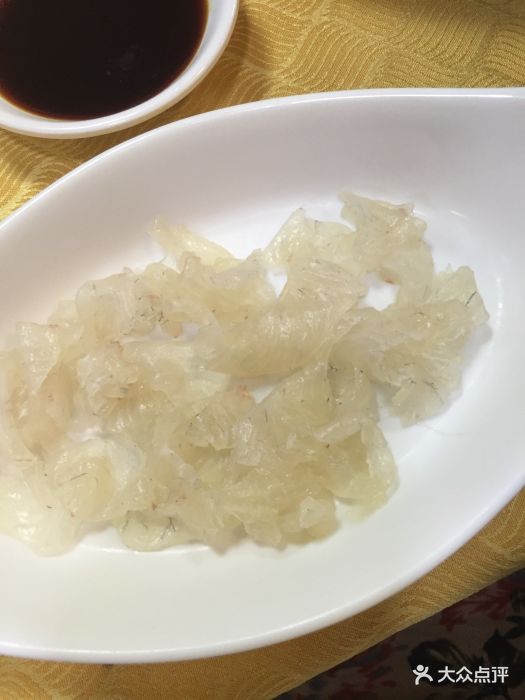 章红鱼刺身非常好吃。日式吃法与顺德鱼生2.