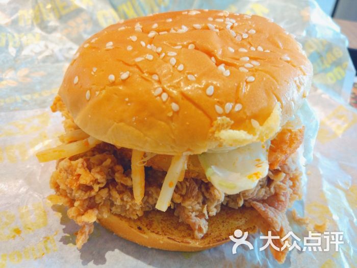 肯德基(江门益华店)藤辣嫩笋鸡腿双层堡图片 - 第5张