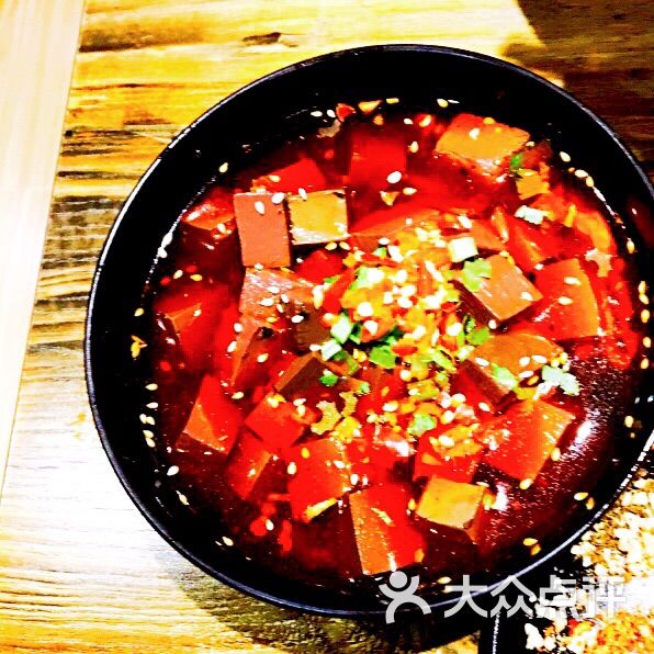 嫩滑鸭血