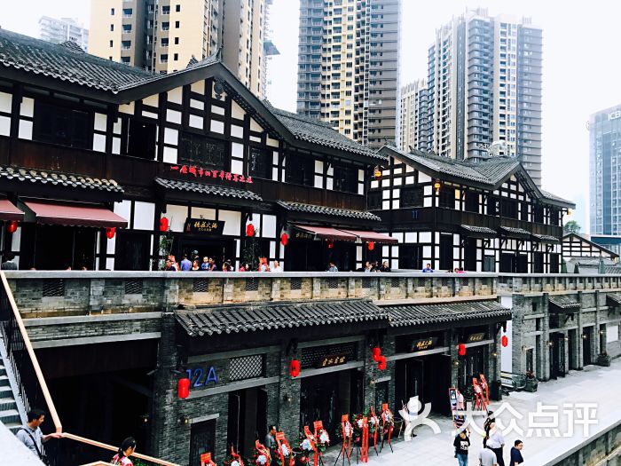 长嘉汇弹子石老街