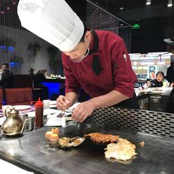 唐山卢浮宫铁板烧人均_唐山罗浮宫铁板烧菜单