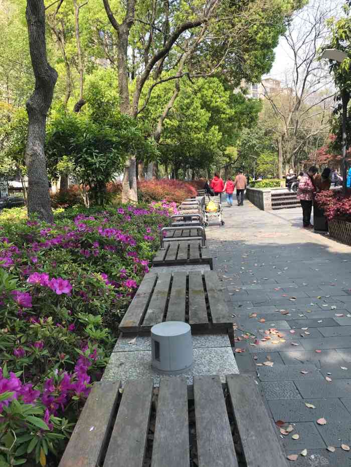 丽园公园-"路过丽园路 黄浦丽园附近看到海会禅寺 .