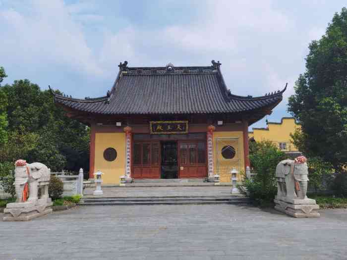 石佛禅寺-"乌镇西栅边有石佛禅寺和慈云禅寺,都是有一