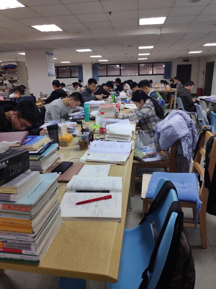 西南石油大学-图书馆-"开始清淡饮食,蹄花汤好评,虽然