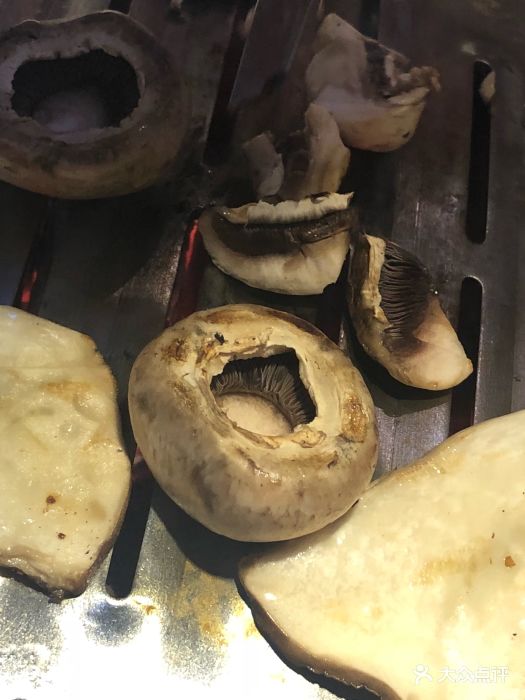 吴中路上万象城新开张,大型的shoppingmall.-