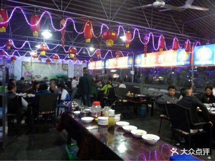 都江堰夜啤酒