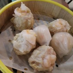 烧麦是很多人喜欢吃的美食 OHxF7UwyU4uNLqUp7nHyM9CtDUI9nCCTx6mifO9WOINGEzAPPptLTCRa2KhFCT1UF5u7J_jS4MuCaeLAHD0KTg.jpg