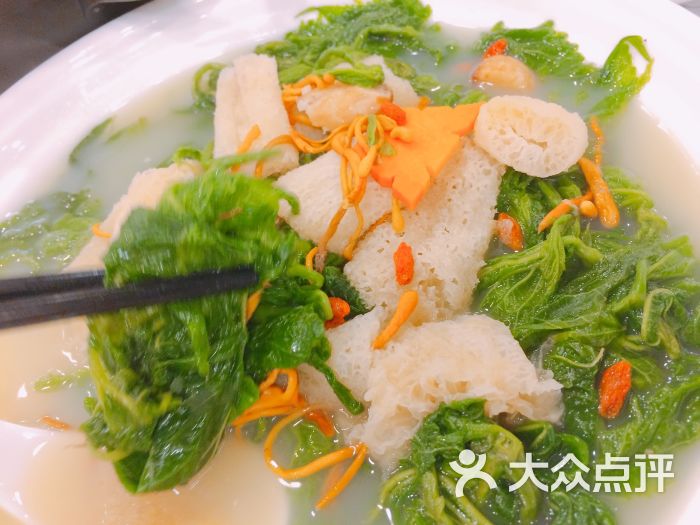 垃圾,服务员服务态度差,食物不怎么样,主.-光