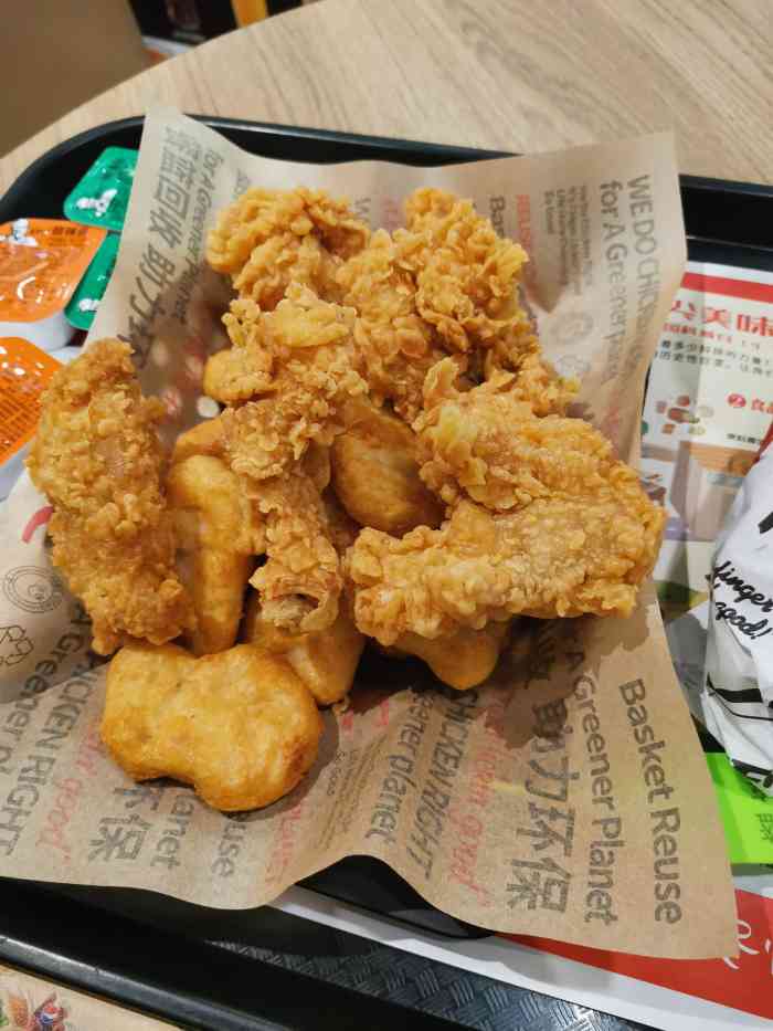 肯德基(恒隆店"爱生活,爱肯塔基州炸鸡 开封菜作为一.