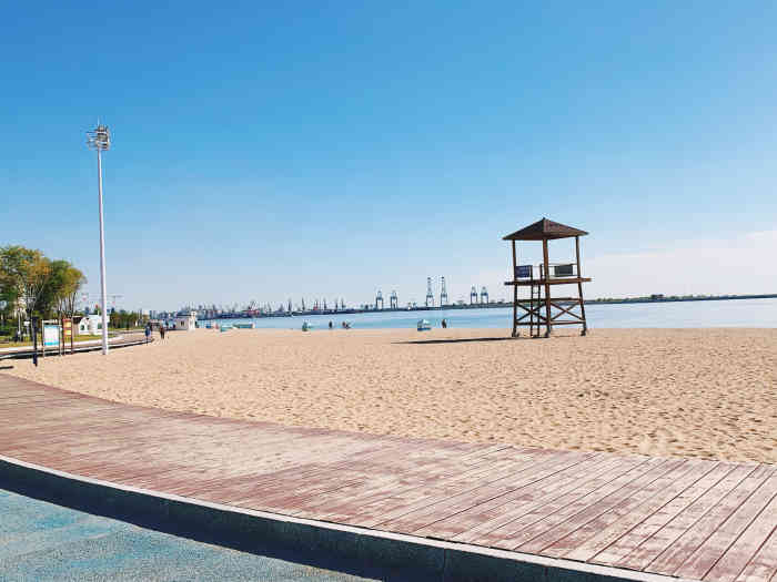金梦海湾浴场-"今天跟团去的一个海滨浴场,真的就只是