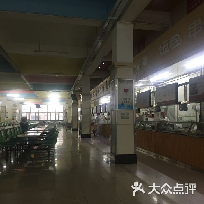 哈尔滨师范大学松北校区第2学生食堂图片-北京快餐简