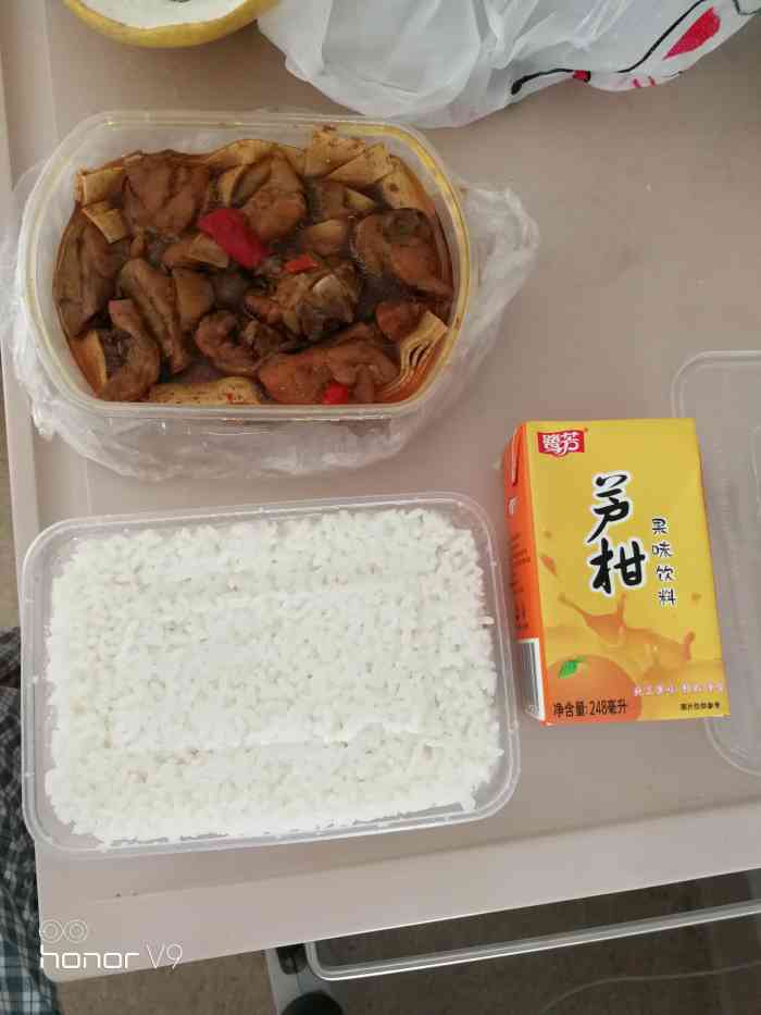 醉爱黄焖鸡米饭排骨米饭(北京五道口店)-"学校附近的一家黄焖鸡外卖