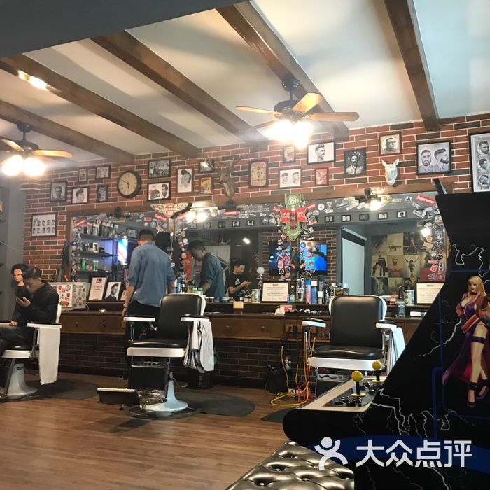 brotherbarbershop男士复古理发店