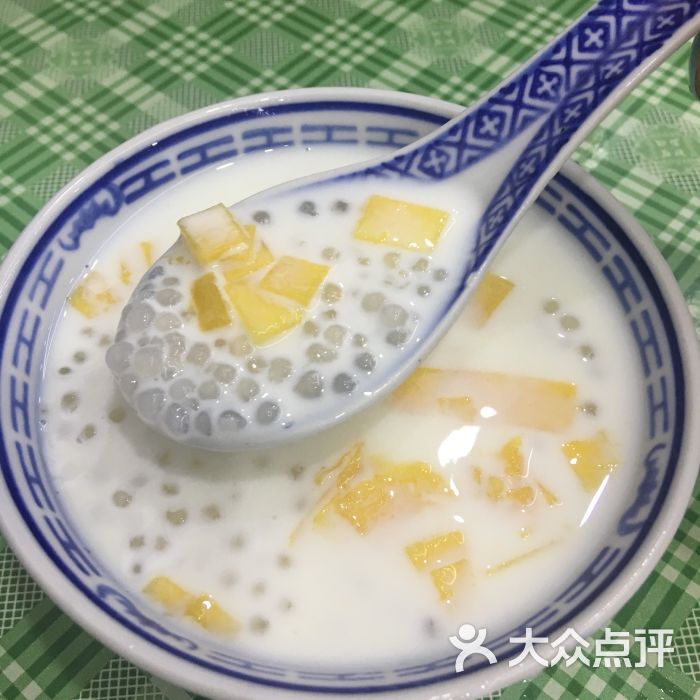 杂果椰汁西米露