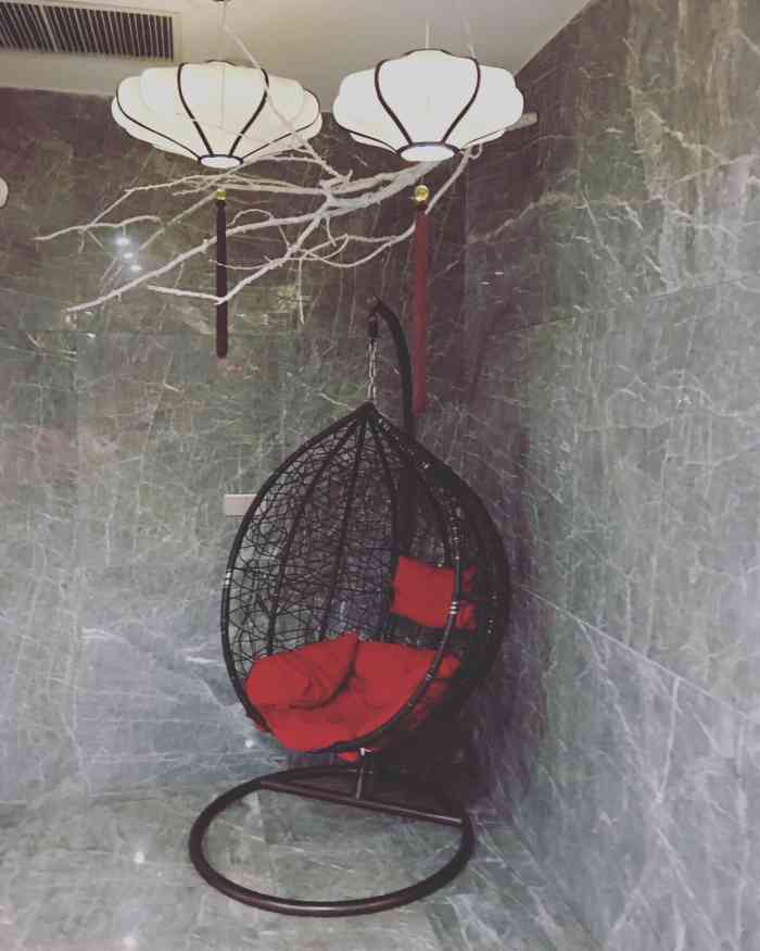 禹都丽兹酒店(茶餐厅"蜀都丽兹酒店在中卫算是数一数二的酒店了.