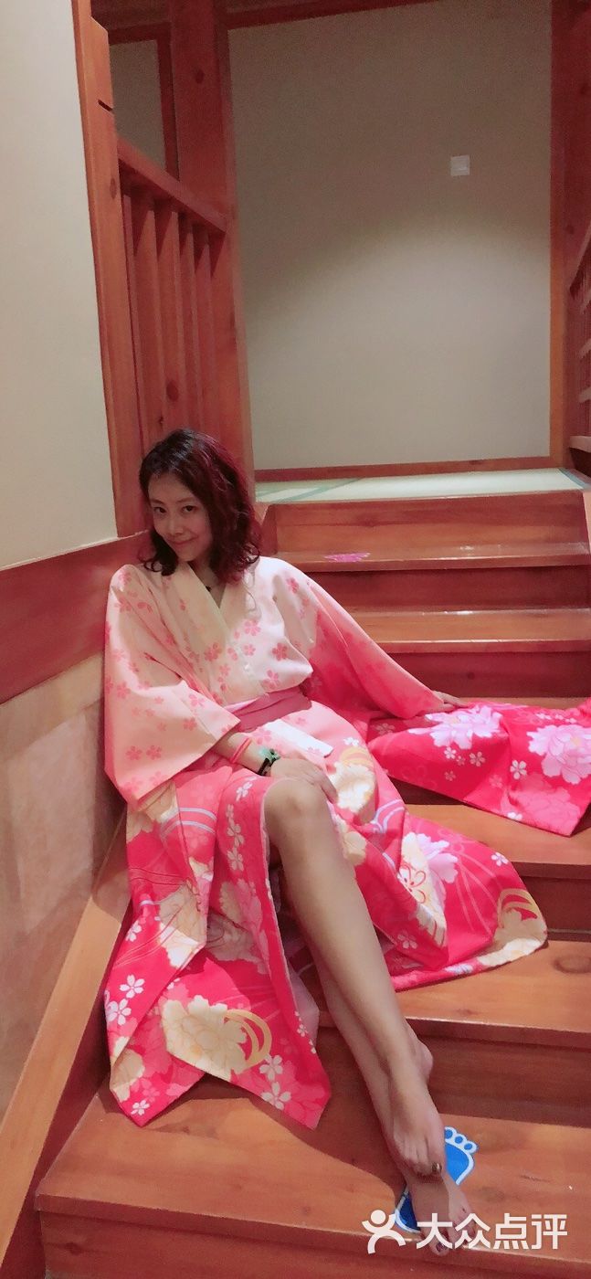 汤泉良子