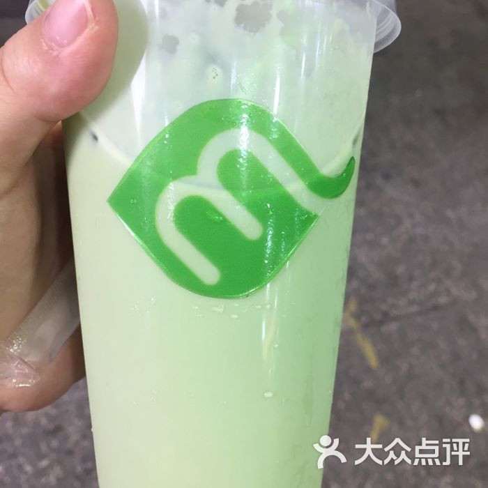 萌茶  