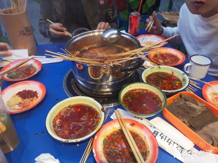 马路边边串串香火锅(宝山万达店)图片 - 第680张