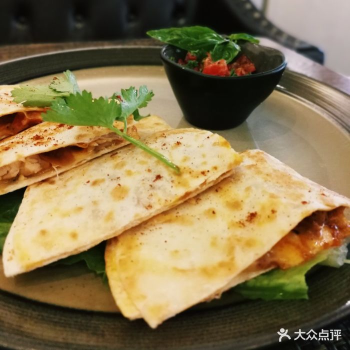 墨西哥甜椒鸡肉芝士饼