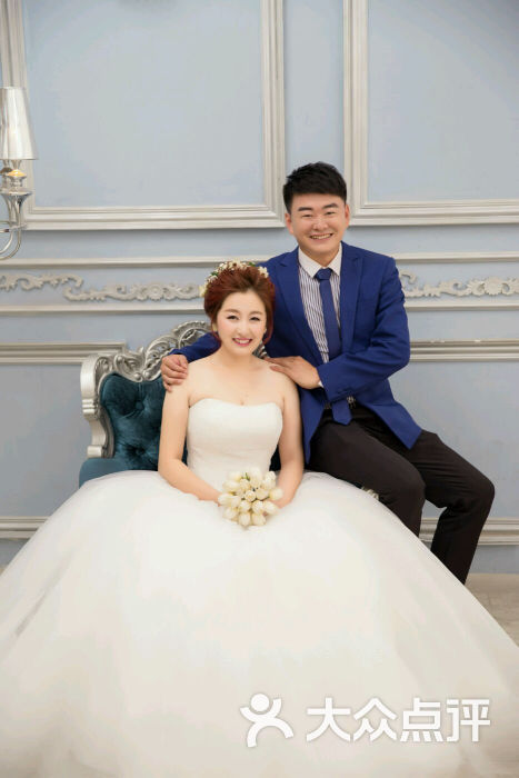 芭莎婚纱_时尚芭莎婚纱摄影(2)