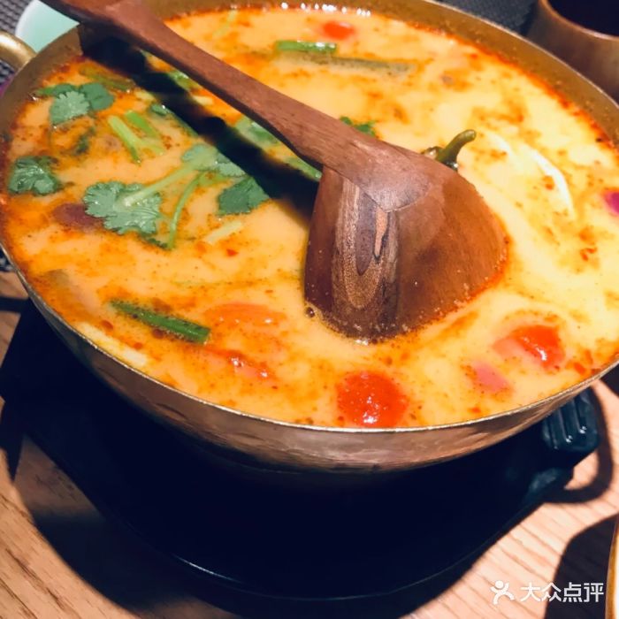 泰妃·创意泰国餐厅冬阴功海鲜汤图片