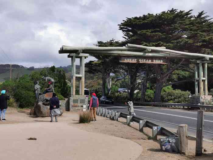 great ocean road memorial archway-"大洋路的起点有