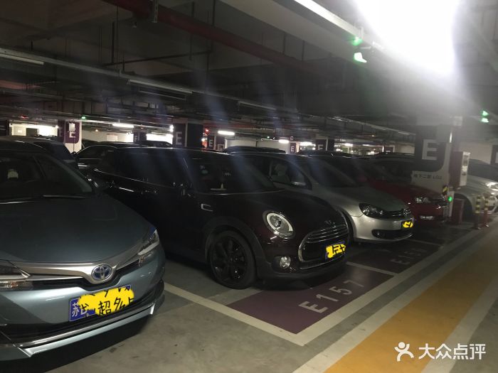 万象城停车场图片 第3张