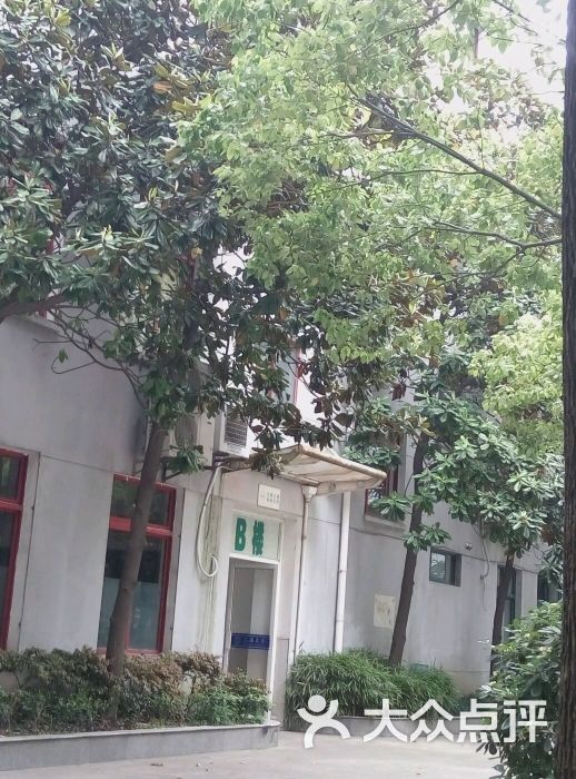上海大学继续教育学院(新闸路校区)