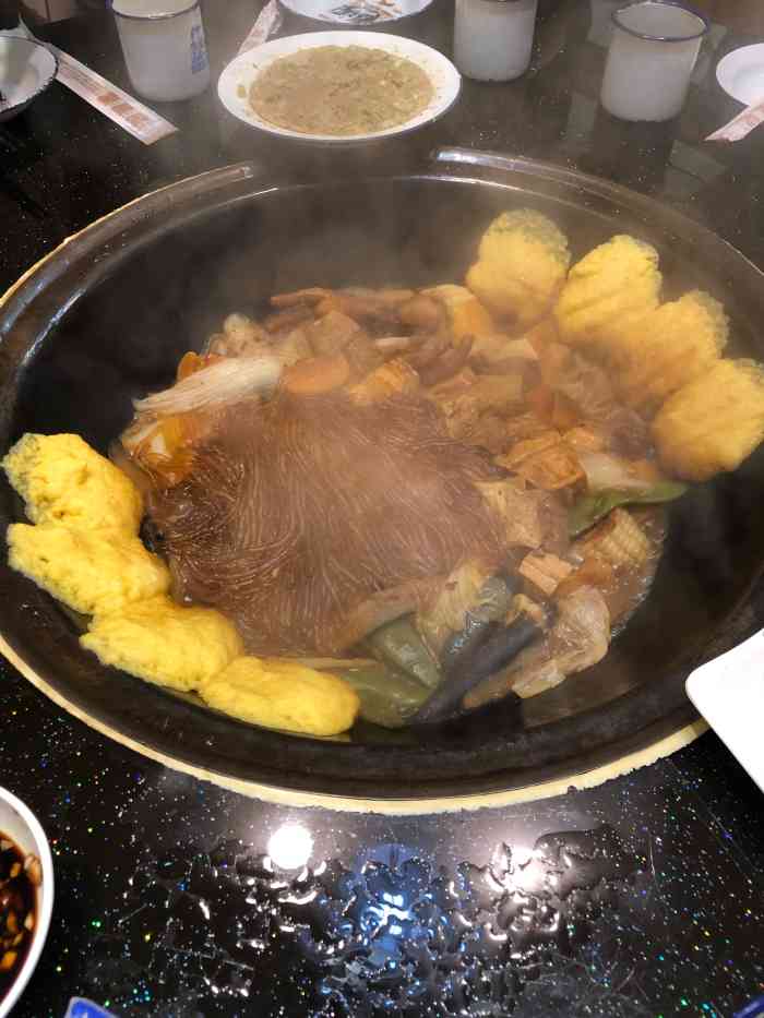 酺香村铁锅炖(宏图街店)