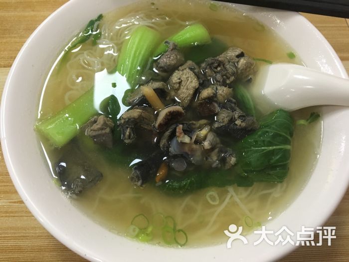沙县小吃花旗参乌鸡米粉图片 - 第8张