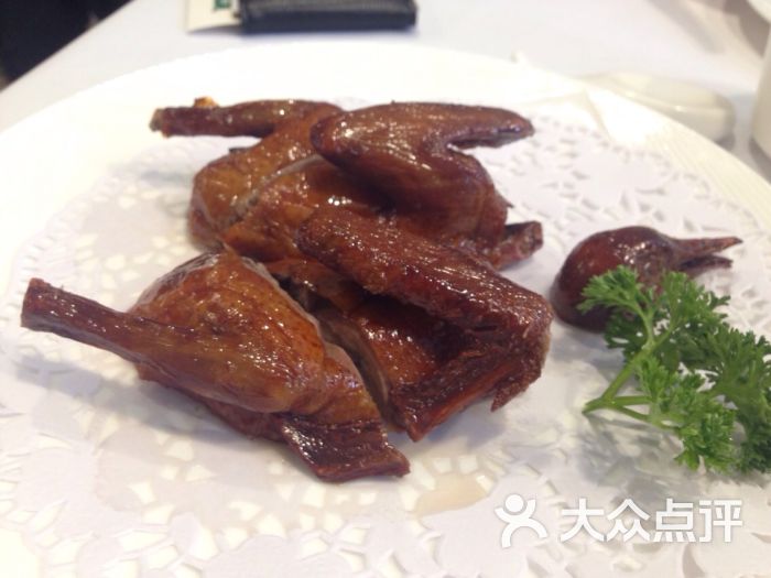 广州渔民新村酒店早茶_东南早报功夫早茶今天_海逸海鲜酒店早茶(2)