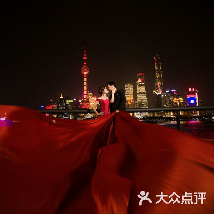 蔚蓝海岸婚纱摄影