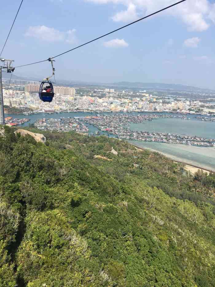 南湾猴岛生态旅游区-"南湾猴岛位于海南省陵水县南湾.