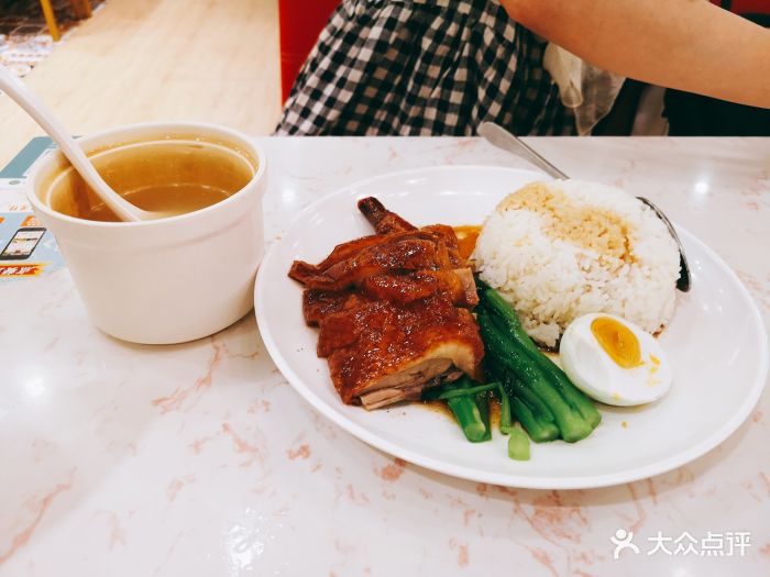 深井烧鹅腿饭套餐